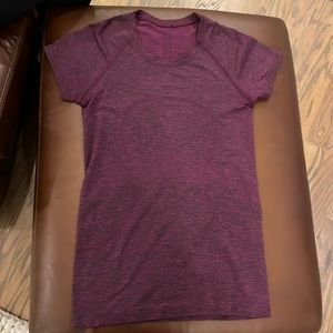 Lululemon Swiftly tech shirt sleeve